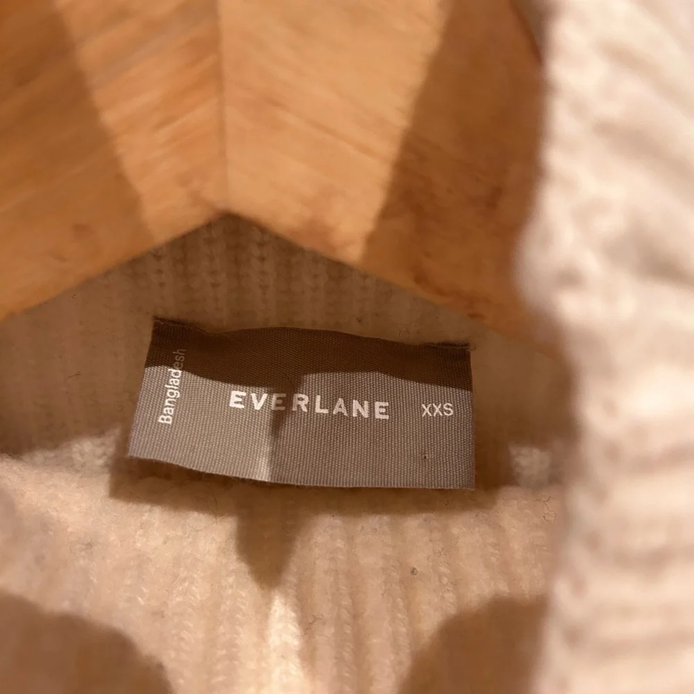 Everlane Merino wool pullover - Picture 4 of 4